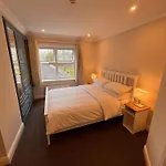 Villa Private Gated Home, 5 Bed Rms/ensuite, Sleeps Ten.