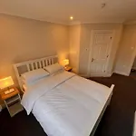 Villa Private Gated Home, 5 Bed Rms/ensuite, Sleeps Ten. *