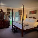 Private Gated Home, 5 Bed Rms/ensuite, Sleeps Ten.