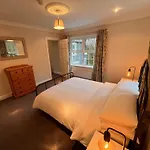 Private Gated Home, 5 Bed Rms/ensuite, Sleeps Ten. Villa *