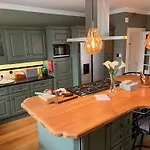 Villa Private Gated Home, 5 Bed Rms/ensuite, Sleeps Ten.