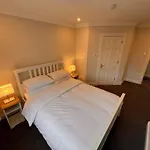 Private Gated Home, 5 Bed Rms/ensuite, Sleeps Ten. Villa *