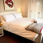 Private Gated Home, 5 Bed Rms/ensuite, Sleeps Ten. *