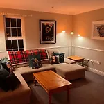 Private Gated Home, 5 Bed Rms/ensuite, Sleeps Ten. Ennis