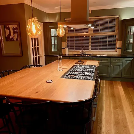 Βίλα Private Gated Home, 5 Bed Rms/ensuite, Sleeps Ten. *