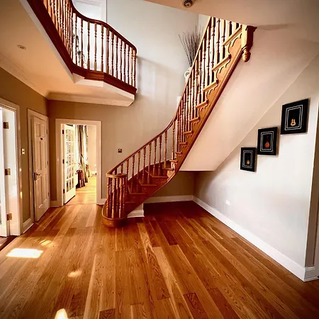 Private Gated Home, 5 Bed Rms/ensuite, Sleeps Ten. Βίλα