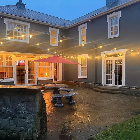 Private Gated Home, 5 Bed Rms/ensuite, Sleeps Ten. Ennis