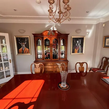 Private Gated Home, 5 Bed Rms/ensuite, Sleeps Ten. *
