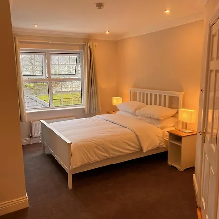 Private Gated Home, 5 Bed Rms/ensuite, Sleeps Ten. Βίλα