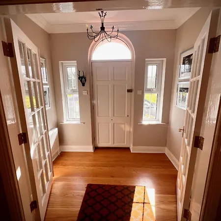 Βίλα Private Gated Home, 5 Bed Rms/ensuite, Sleeps Ten. *