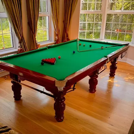 Private Gated Home, 5 Bed Rms/ensuite, Sleeps Ten.