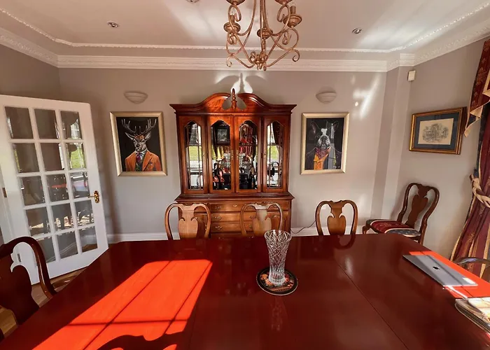 Private Gated Home, 5 Bed Rms/ensuite, Sleeps Ten. *